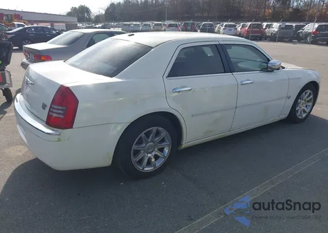 2006 Chrysler 300C из США, поврежденный, VIN 2C3KA63H66H501302